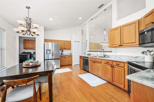 8725 NW 9TH PLACE, Gainesville, FL 32606