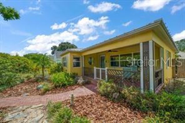 144 30TH AVENUE NE, St Petersburg, FL 33704