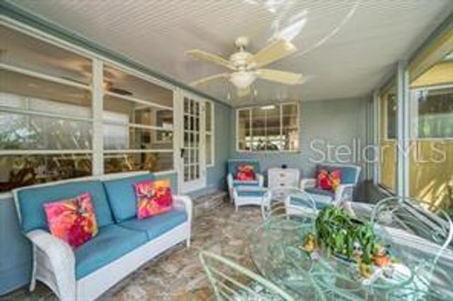 144 30TH AVENUE NE, St Petersburg, FL 33704