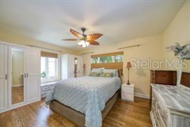 144 30TH AVENUE NE, St Petersburg, FL 33704