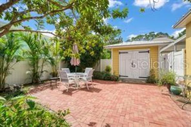 144 30TH AVENUE NE, St Petersburg, FL 33704