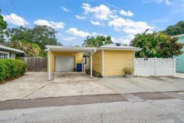 144 30TH AVENUE NE, St Petersburg, FL 33704