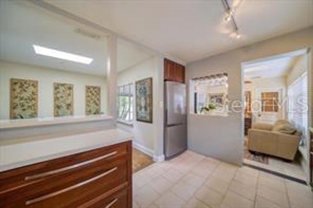 144 30TH AVENUE NE, St Petersburg, FL 33704