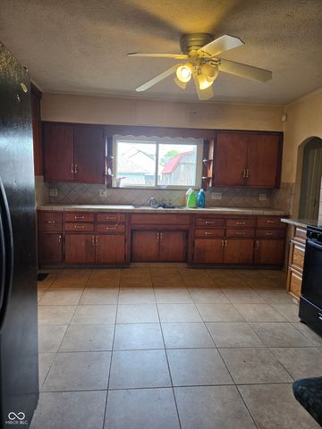 818 Iowa Street, Indianapolis, IN 46203