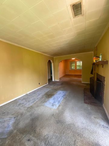 4909 Sunbeam Avenue, Chattanooga, TN 37411