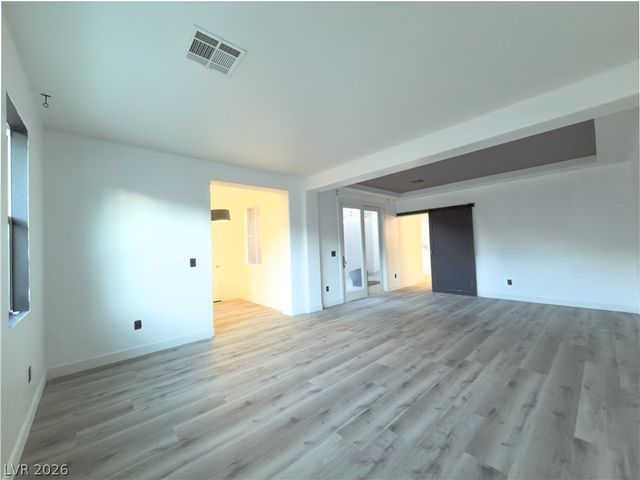 11500 Belmont Lake Drive 102, Las Vegas, NV 89135