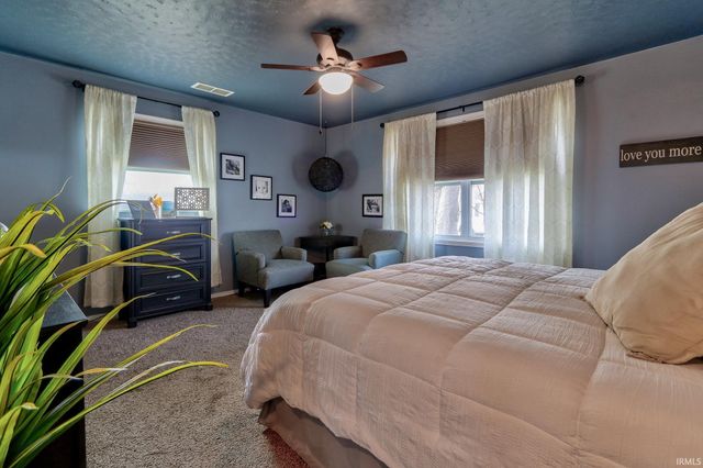 211 N Woods Avenue, Evansville, IN 47712