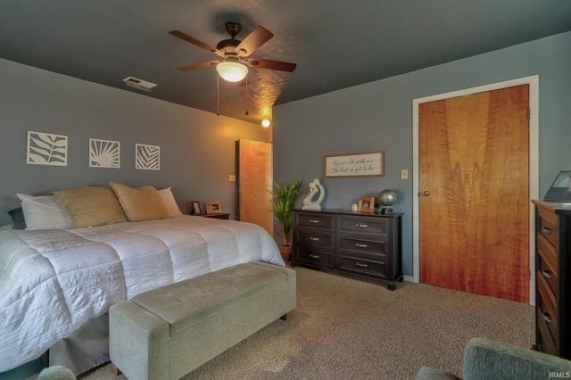 211 N Woods Avenue, Evansville, IN 47712