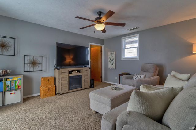 211 N Woods Avenue, Evansville, IN 47712