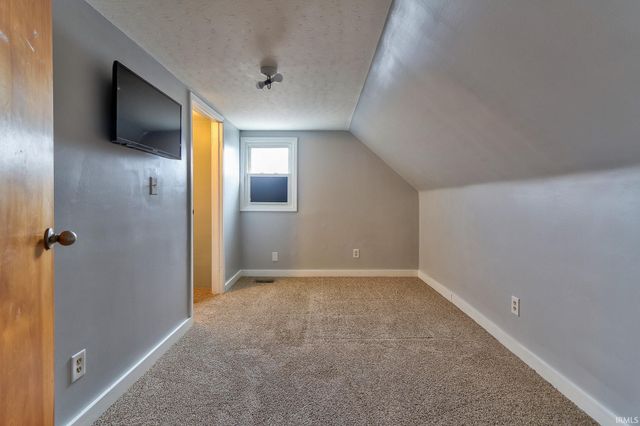 211 N Woods Avenue, Evansville, IN 47712