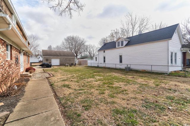 211 N Woods Avenue, Evansville, IN 47712