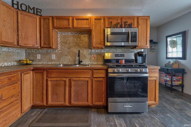 211 N Woods Avenue, Evansville, IN 47712