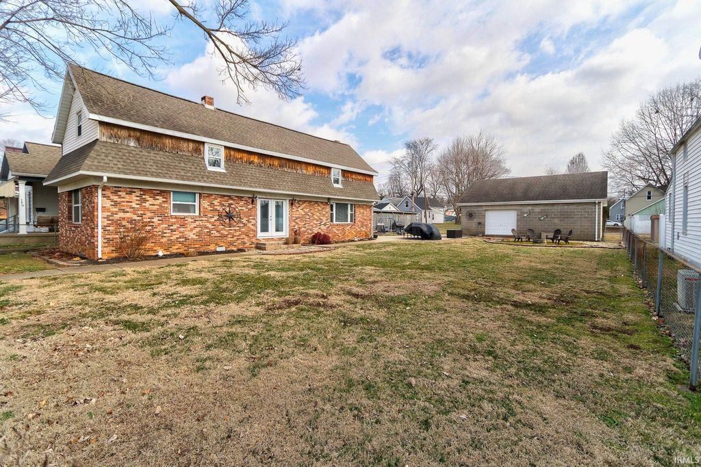 211 N Woods Avenue, Evansville, IN 47712