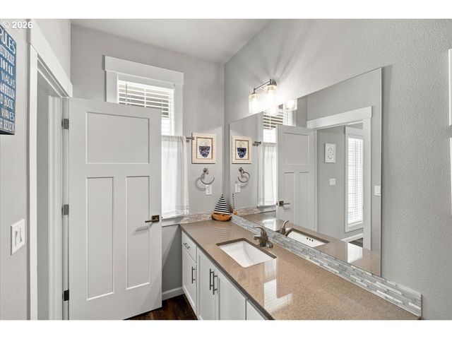 5746 Ne TUSCAN Loop, Albany, OR 97321