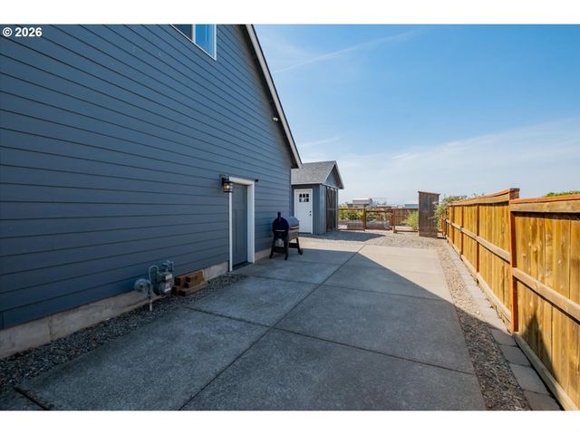 5746 Ne TUSCAN Loop, Albany, OR 97321