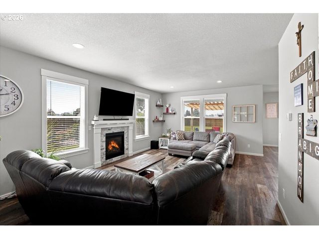 5746 Ne TUSCAN Loop, Albany, OR 97321