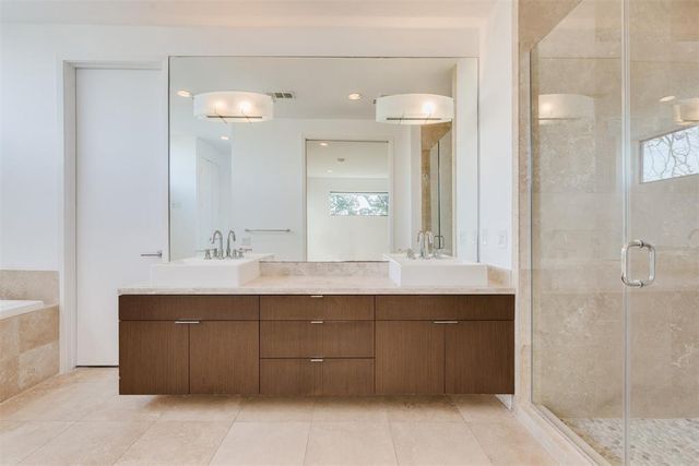 3930 Stanford Street, Houston, TX 77006