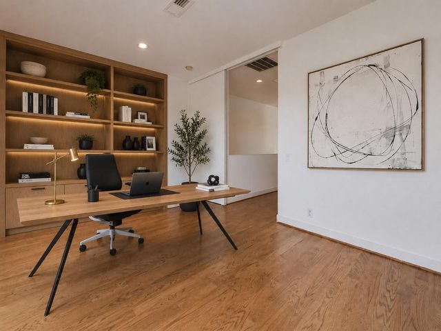 3930 Stanford Street, Houston, TX 77006