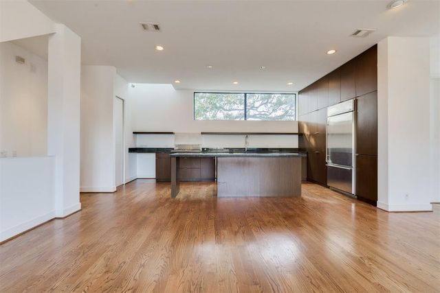 3930 Stanford Street, Houston, TX 77006