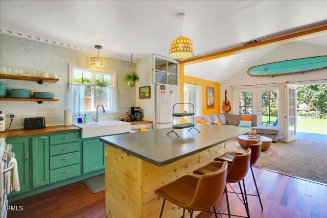 2619 Ocean Avenue, Ventura, CA 93003