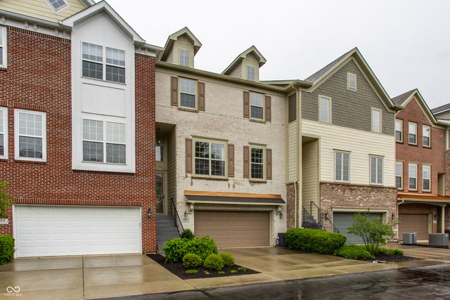 207 Wakefield Way, Zionsville, IN 46077