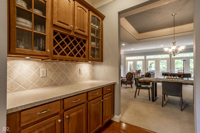 207 Wakefield Way, Zionsville, IN 46077