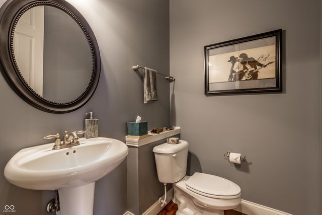 207 Wakefield Way, Zionsville, IN 46077