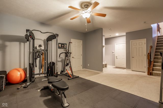 207 Wakefield Way, Zionsville, IN 46077