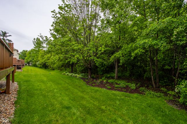 207 Wakefield Way, Zionsville, IN 46077