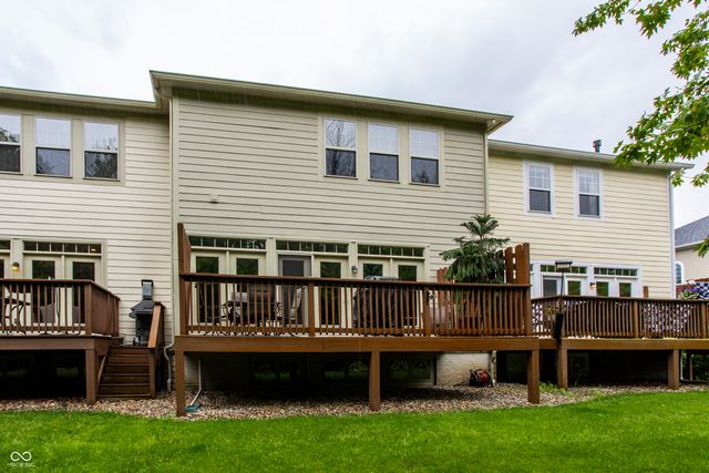 207 Wakefield Way, Zionsville, IN 46077