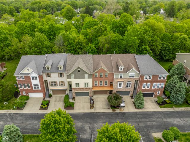 207 Wakefield Way, Zionsville, IN 46077