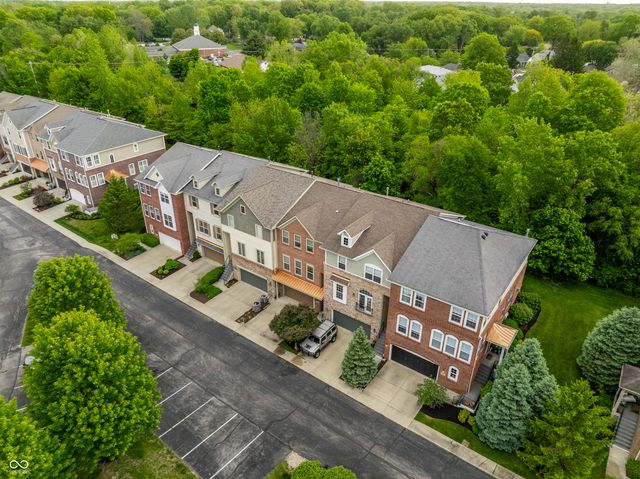 207 Wakefield Way, Zionsville, IN 46077