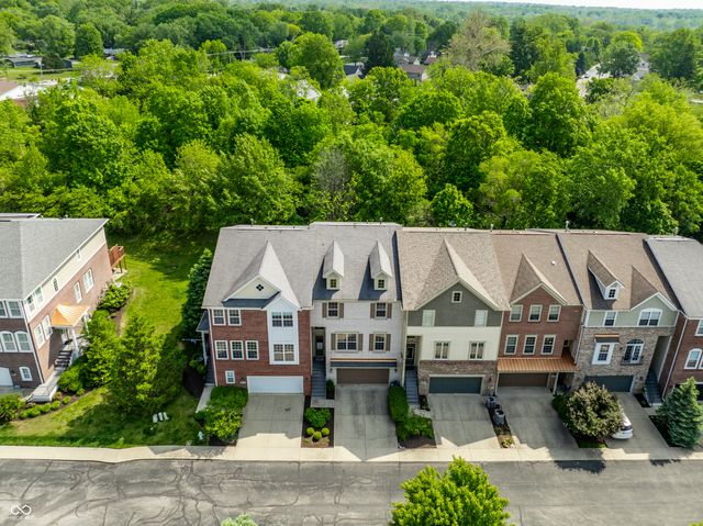 207 Wakefield Way, Zionsville, IN 46077