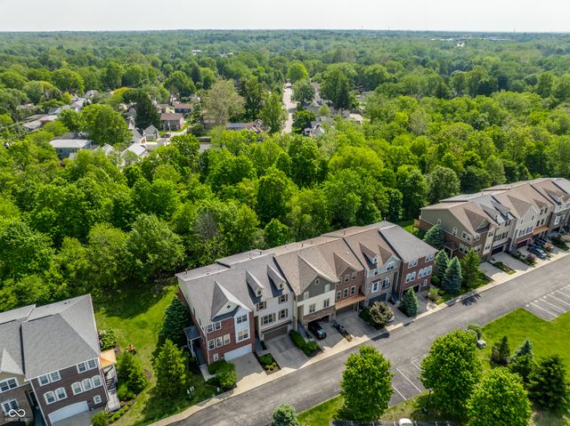 207 Wakefield Way, Zionsville, IN 46077