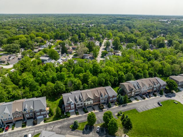 207 Wakefield Way, Zionsville, IN 46077