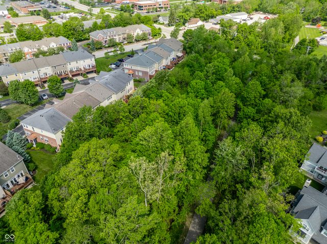 207 Wakefield Way, Zionsville, IN 46077