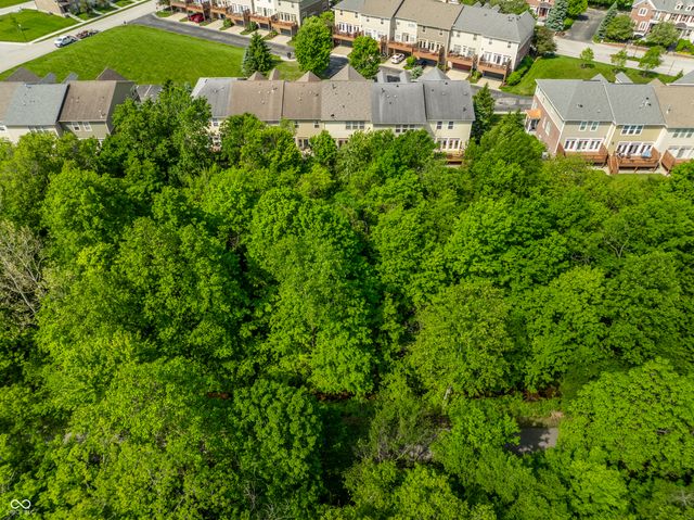 207 Wakefield Way, Zionsville, IN 46077