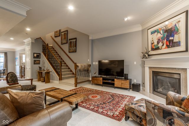 207 Wakefield Way, Zionsville, IN 46077