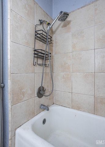 406 10th Street, Bakersfield, CA 93304