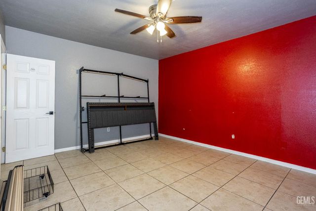 406 10th Street, Bakersfield, CA 93304