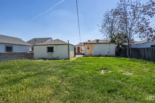406 10th Street, Bakersfield, CA 93304