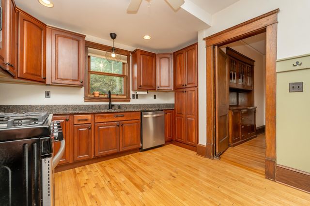 2041 Princeton Avenue, Saint Paul, MN 55105