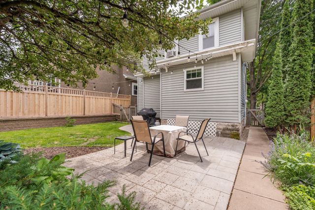2041 Princeton Avenue, Saint Paul, MN 55105