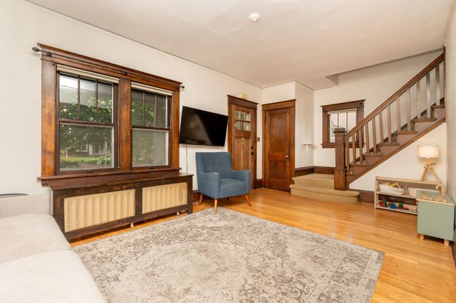 2041 Princeton Avenue, Saint Paul, MN 55105