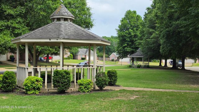 9730 Pigeon Roost Park Circle, Olive Branch, MS 38654