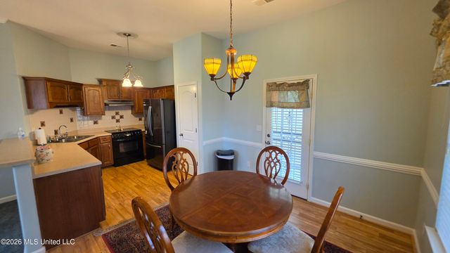 9730 Pigeon Roost Park Circle, Olive Branch, MS 38654