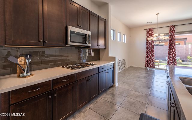 8881 E Wright School Loop, Tucson, AZ 85715