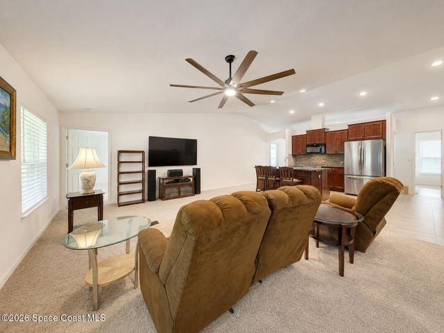 770 Harriet Avenue SW, Palm Bay, FL 32908