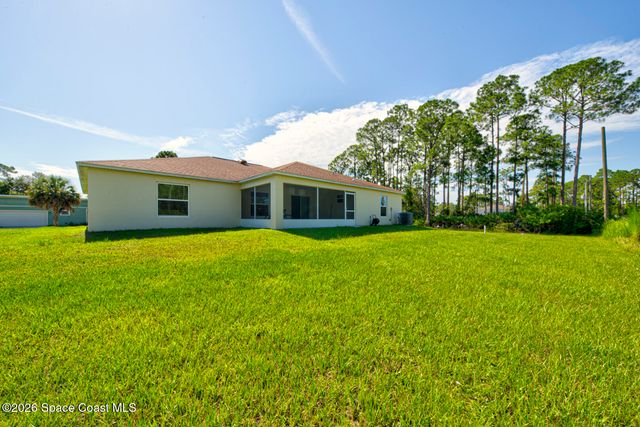770 Harriet Avenue SW, Palm Bay, FL 32908