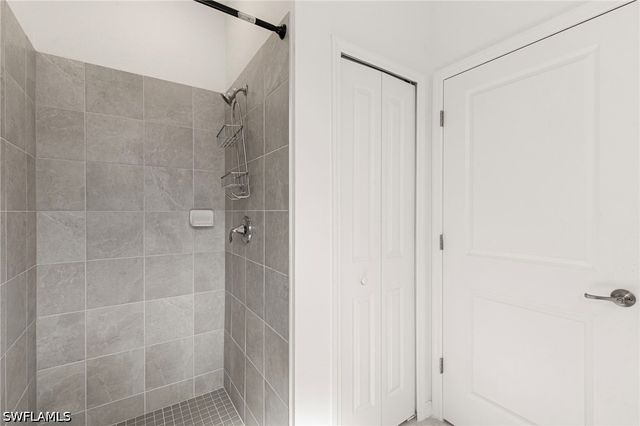 2525 Kona WAY, Naples, FL 34120